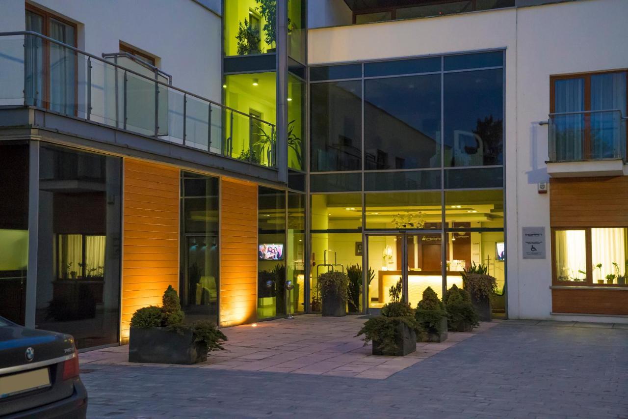Hotel Moran & Spa Powidz  Extérieur photo
